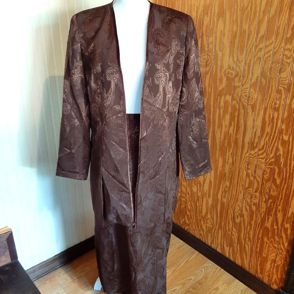 Stunning 2 Piece Brocade Jacquard Paisley Print Long  Suit Jacket and Skirt